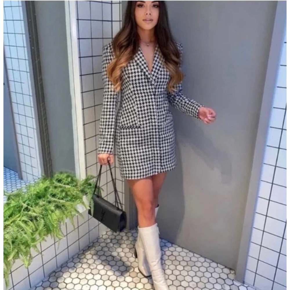 ZARA BLOGGER FAVORITE STRUCTURED BLAZER DRESS BLACK / WHITE